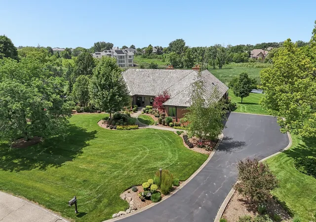 Photo 1 of Mansion for sale at 1960 Abbotsford Dr, Inverness, IL 60010 | MLS# 12759579 | Listing updated on 2026-10-01