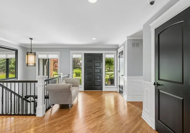 Photo 2 of Mansion for sale at 1960 Abbotsford Dr, Inverness, IL 60010 | MLS# 12759579 | Listing updated on 2026-10-01