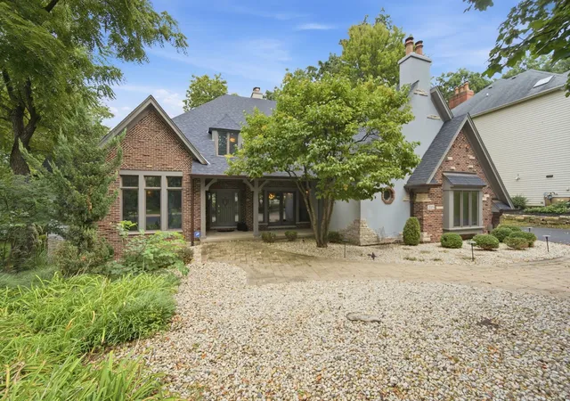 Photo 1 of Single family home for sale at 2015 N Northumberland Pass, Palatine, IL 60074 | MLS# 12759584 | Listing updated on 2026-09-24