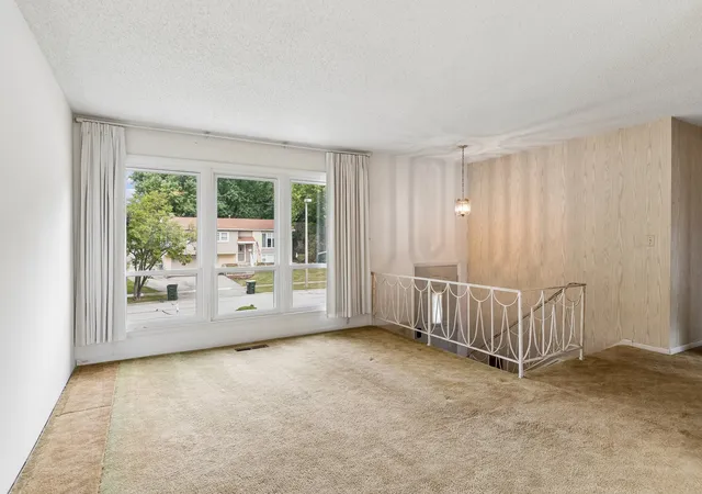 Photo 3 of Single family home for sale at 2613 Willow Ave, Woodridge, IL 60517 | MLS# 12759612 | Listing updated on 2026-09-21