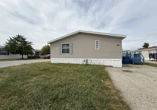 Photo 2 of Manufactured home for sale at 60 Saint Michaels Dr, Bourbonnais, IL 60914 | MLS# 12759616 | Listing updated on 2026-10-02
