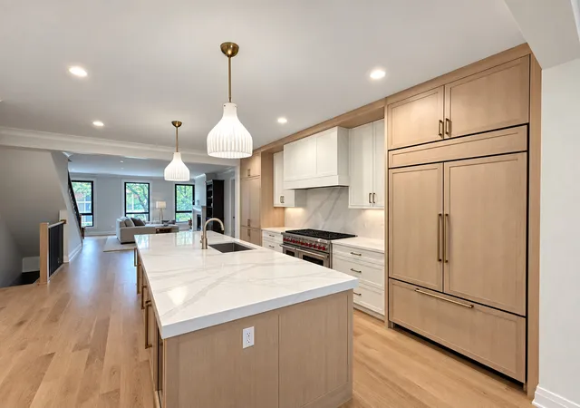 Listing Photo 4 - Condo for sale in building located at 1834 N Hudson Ave, Chicago, IL 60614 - Unit #2
