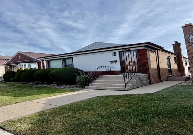 Single family home for sale at 6215 S Monitor Ave, Chicago, IL 60638 | MLS# 12759625