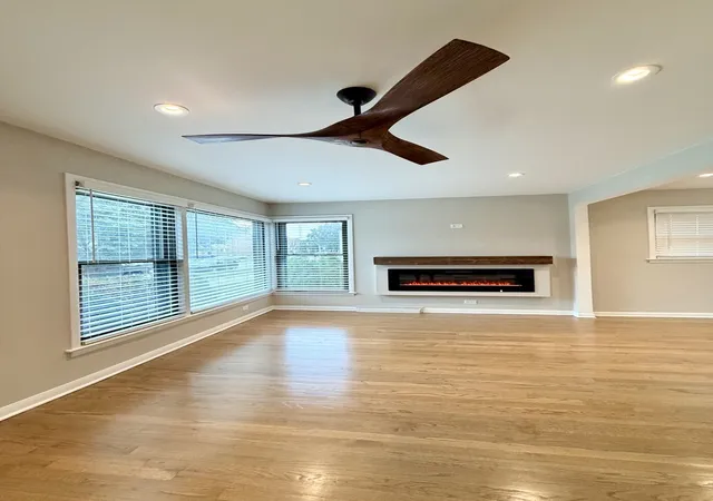 Photo 1 of Single family home for sale at 6215 S Monitor Ave, Chicago, IL 60638 | MLS# 12759625 | Listing updated on 2026-09-20