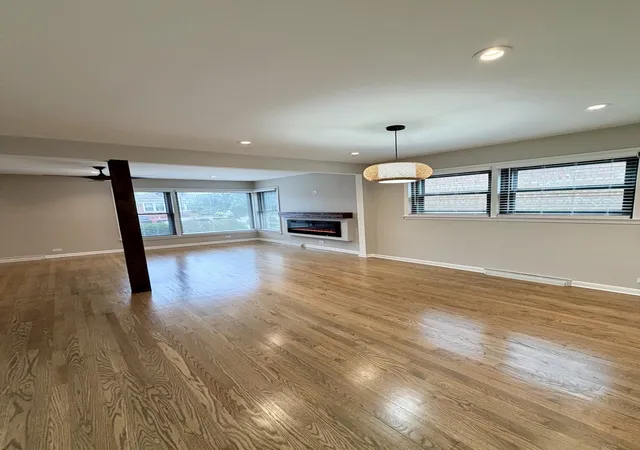 Photo 2 of Single family home for sale at 6215 S Monitor Ave, Chicago, IL 60638 | MLS# 12759625 | Listing updated on 2026-09-20