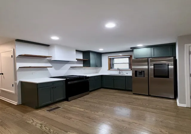 Photo 4 of Single family home for sale at 6215 S Monitor Ave, Chicago, IL 60638 | MLS# 12759625 | Listing updated on 2026-09-20