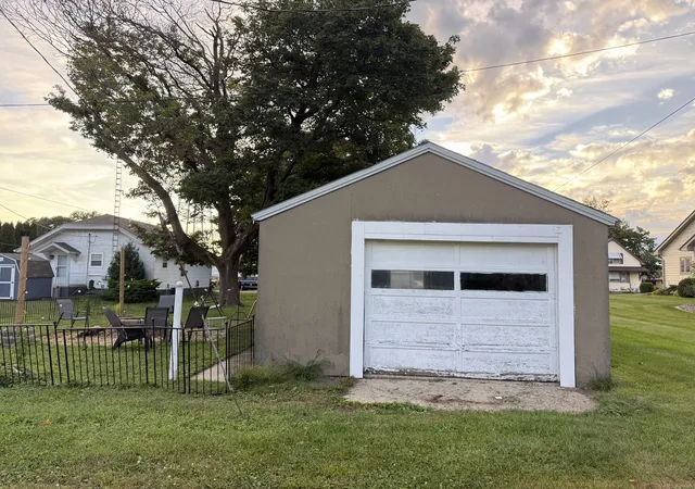 Photo 3 of Sale Pending at 223 N Peru Ave, Ladd, IL 61329 | MLS# 12759628 | Listing updated on 2026-09-24