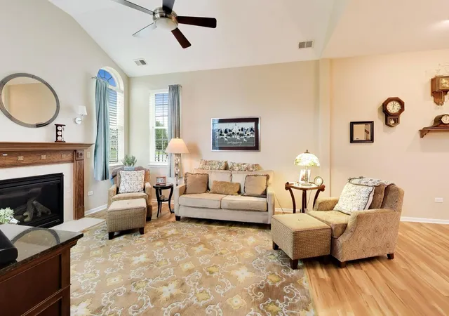 Photo 3 of Condo for sale at 610 Schumann St #28B, Woodstock, IL 60098 | MLS# 12759629 | Listing updated on 2026-09-19