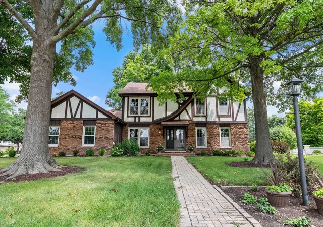Photo 1 of Single family home for sale at 1902 Gigi Ln, Darien, IL 60561 | MLS# 12759633 | Listing updated on 2026-09-26