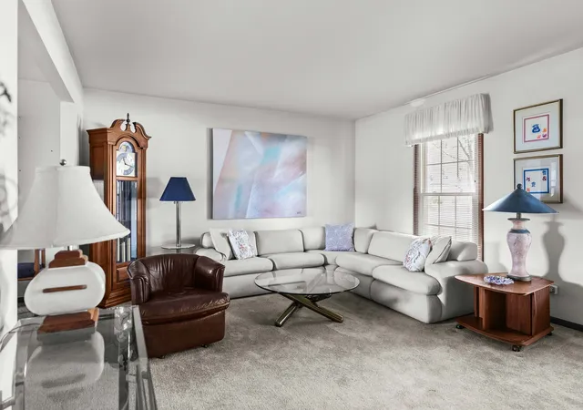 Photo 3 of Single family home for sale at 1902 Gigi Ln, Darien, IL 60561 | MLS# 12759633 | Listing updated on 2026-09-26