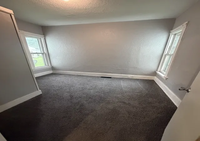Photo 4 of Single family home for sale at 1823 W 6th Street, Davenport, IA 52802 | MLS# 12759635 | Listing updated on 2026-10-05