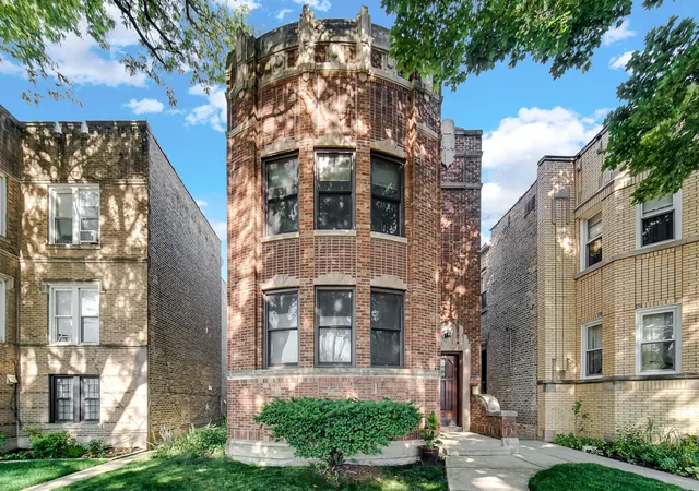 Photo 1 of Multi family home for sale at 6730 N Rockwell St, Chicago, IL 60645 | MLS# 12759638 | Listing updated on 2026-09-16