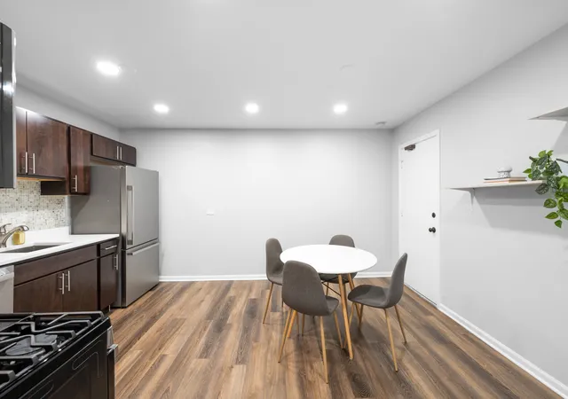 Photo 4 of Condo for sale at 215 S Hale St #9B, Addison, IL 60101 | MLS# 12759644 | Listing updated on 2026-09-20