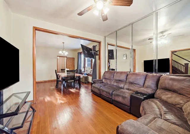 Photo 3 of Single family home for sale at 6435 S Artesian Ave, Chicago, IL 60629 | MLS# 12759648 | Listing updated on 2026-09-15