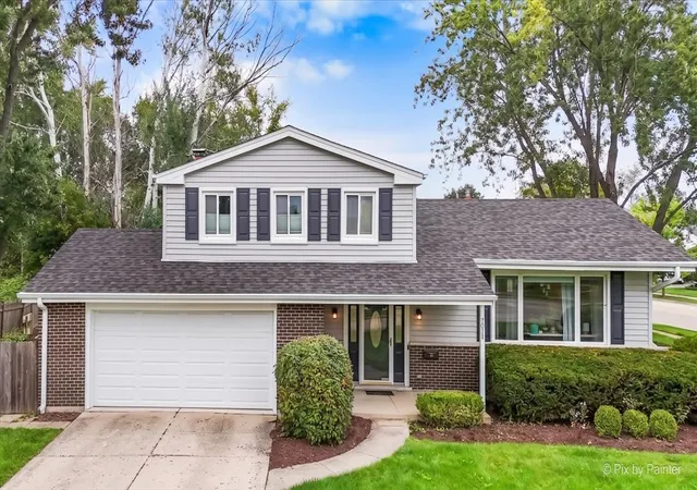 Photo 2 of Single family home for sale at 2012 N Kennicott Dr, Arlington Heights, IL 60004 | MLS# 12759652 | Listing updated on 2026-10-07