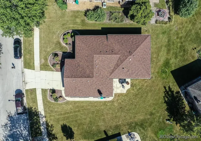 Photo 3 of Single family home for sale at 15329 Sunset Ridge Dr, Orland Park, IL 60462 | MLS# 12759692 | Listing updated on 2026-09-22