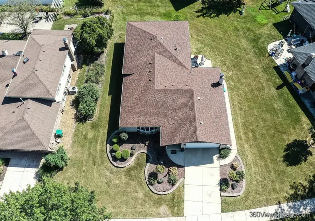 Photo 3 of Single family home for sale at 15329 Sunset Ridge Dr, Orland Park, IL 60462 | MLS# 12759692 | Listing updated on 2026-09-22