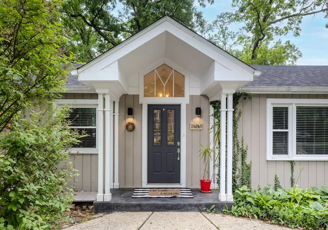 Photo 2 of Single family home for sale at 21w363 Walnut Rd, Glen Ellyn, IL 60137 | MLS# 12759697 | Listing updated on 2026-09-24