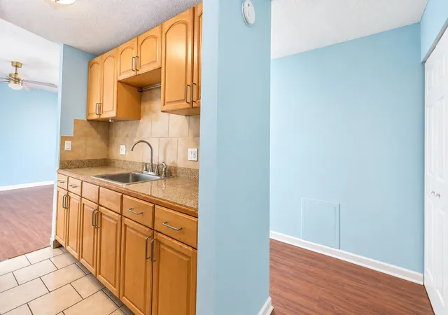 Photo 4 of Condo for sale at 1043 S York Rd #409, Bensenville, IL 60106 | MLS# 12759700 | Listing updated on 2026-09-21