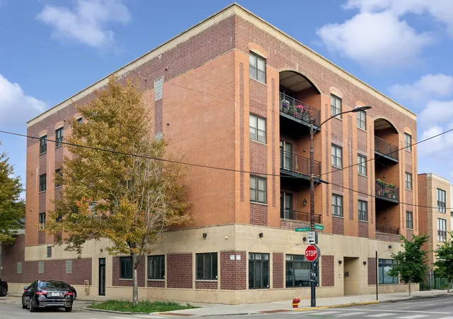 Condo for sale at 3025 N California Ave #4SE, Chicago, IL 60618 | MLS# 12759707