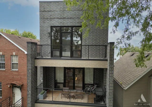 Photo 3 of Condo for sale at 1932 N Drake Ave #2E, Chicago, IL 60647 | MLS# 12759724 | Listing updated on 2026-09-22