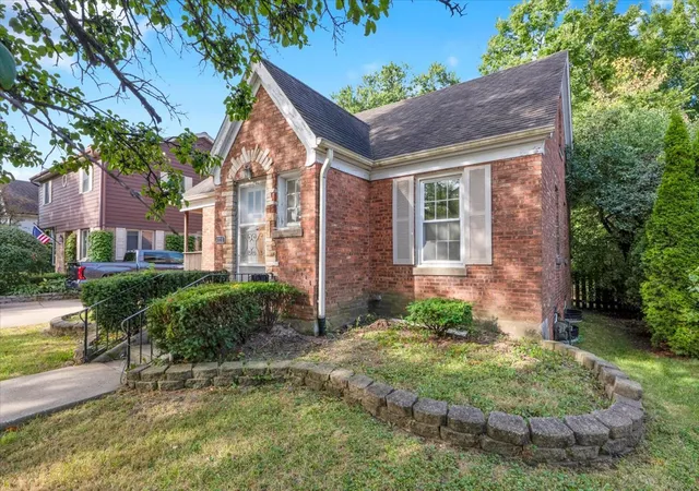 Photo 3 of Single family home for sale at 4328 Wolf Rd, Western Springs, IL 60558 | MLS# 12759725 | Listing updated on 2026-09-21