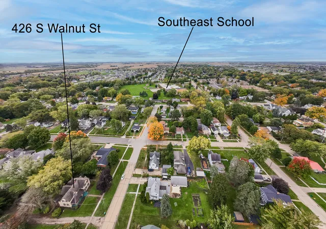 Photo 4 of Single family home for sale at 426 S Walnut St, Sycamore, IL 60178 | MLS# 12759746 | Listing updated on 2026-10-20