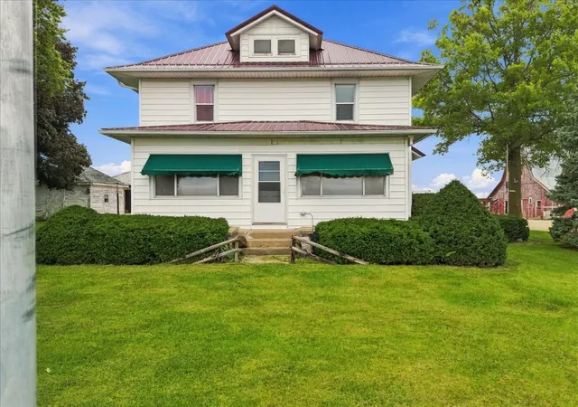 Photo 2 of Sale Pending at 21718 Capp Rd, Sterling, IL 61081 | MLS# 12759750 | Listing updated on 2026-09-25