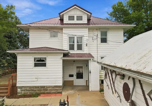 Photo 3 of Sale Pending at 21718 Capp Rd, Sterling, IL 61081 | MLS# 12759750 | Listing updated on 2026-09-25