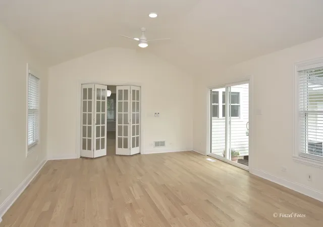 Photo 3 of Single family home for sale at 1713 Oak St, St. Charles, IL 60174 | MLS# 12759760 | Listing updated on 2026-09-21