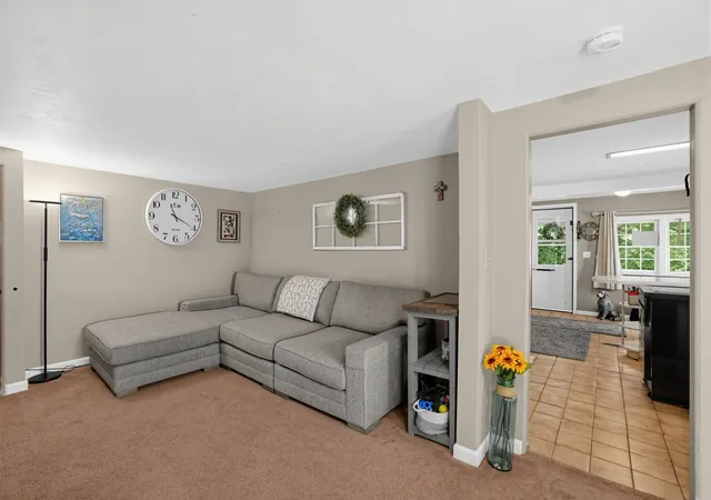 Photo 4 of Single family home for sale at 58 Woodbine Dr, Crystal Lake, IL 60014 | MLS# 12759764 | Listing updated on 2026-10-07