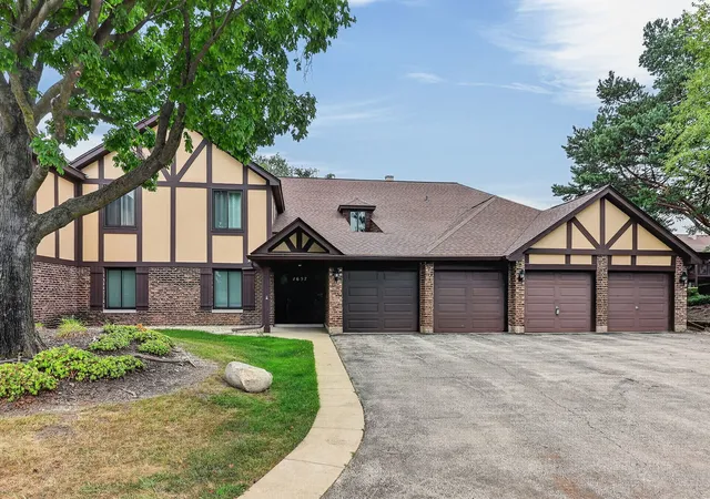 Townhouse for sale at 1657 Dover Ct #C, Wheaton, IL 60189 | MLS# 12759768