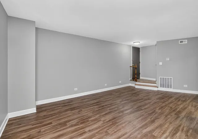 Photo 2 of Townhouse for sale at 1657 Dover Ct #C, Wheaton, IL 60189 | MLS# 12759768 | Listing updated on 2026-09-23
