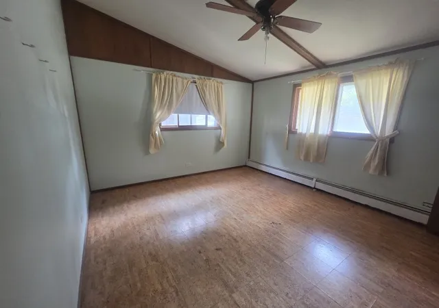 Photo 4 of Sale Pending at 433 25th Avenue, East Moline, IL 61244 | MLS# 12759771 | Listing updated on 2026-10-01