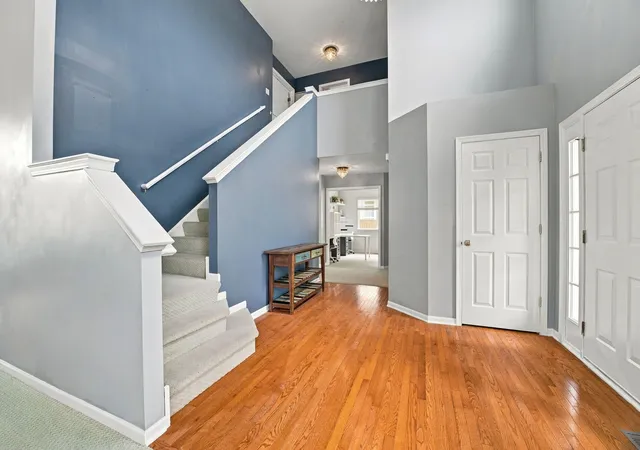 Photo 3 of Single family home for sale at 6900 Twin Fls Dr, Plainfield, IL 60586 | MLS# 12759773 | Listing updated on 2026-09-24