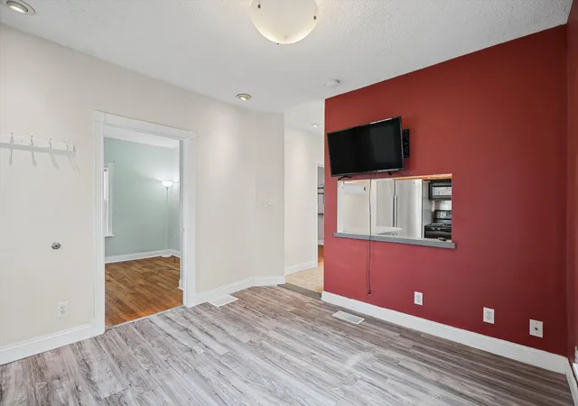 Photo 4 of Single family home for sale at 1102 S State St, Champaign, IL 61820 | MLS# 12759779 | Listing updated on 2026-10-01