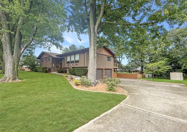 Photo 4 of Sale Pending at 365 Highland Dr, Rantoul, IL 61866 | MLS# 12759784 | Listing updated on 2026-09-20