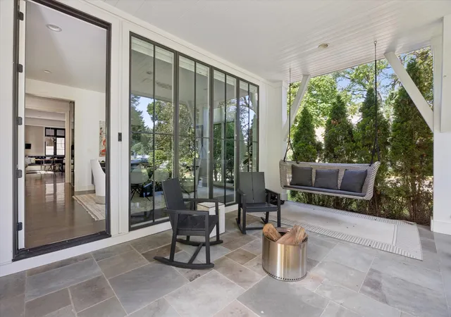 Photo 3 of Mansion for sale at 504 S Lincoln St, Hinsdale, IL 60521 | MLS# 12759790 | Listing updated on 2026-09-23