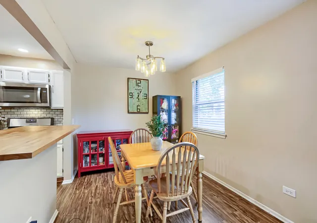 Photo 4 of Townhouse for sale at 75 Larch Ct #Z1, Schaumburg, IL 60193 | MLS# 12759797 | Listing updated on 2026-09-23