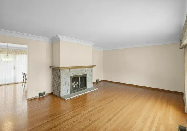 Photo 3 of Single family home for sale at 248 E Washington Blvd, Lombard, IL 60148 | MLS# 12759801 | Listing updated on 2026-10-08