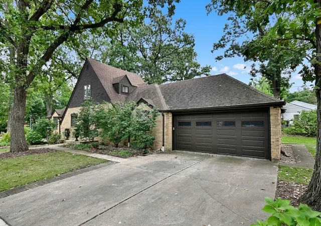 Photo 3 of Single family home for sale at 478 S Hampshire Ave, Elmhurst, IL 60126 | MLS# 12759806 | Listing updated on 2026-10-06