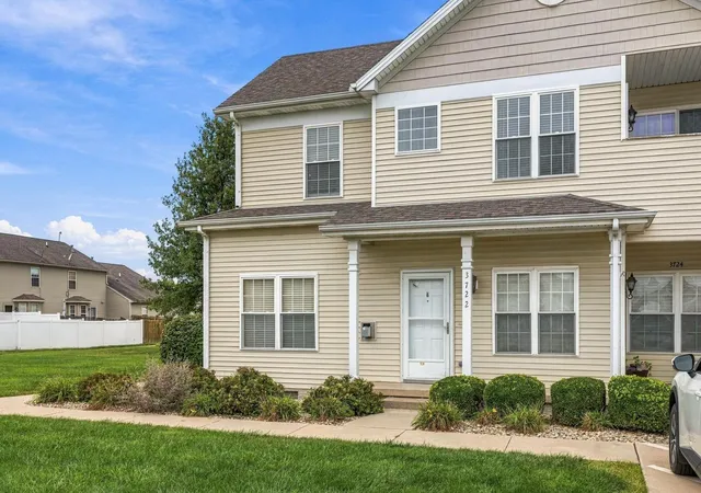 Photo 2 of Condo for sale at 3722 Balcary Bay #0, Champaign, IL 61822 | MLS# 12759813 | Listing updated on 2026-09-29
