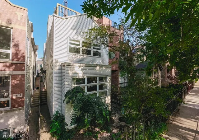 Photo 1 of Townhouse for sale at 1647 N Winchester Ave #A, Chicago, IL 60622 | MLS# 12759819 | Listing updated on 2026-09-24