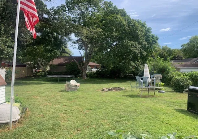 Photo 2 of Single family home for sale at 784 S Locust St, Pontiac, IL 61764 | MLS# 12759820 | Listing updated on 2026-10-05