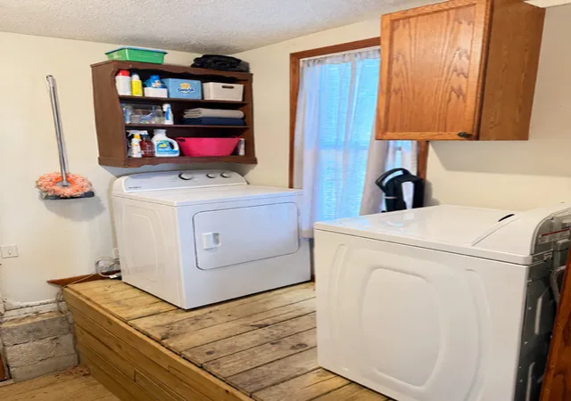 Photo 3 of Single family home for sale at 784 S Locust St, Pontiac, IL 61764 | MLS# 12759820 | Listing updated on 2026-10-05