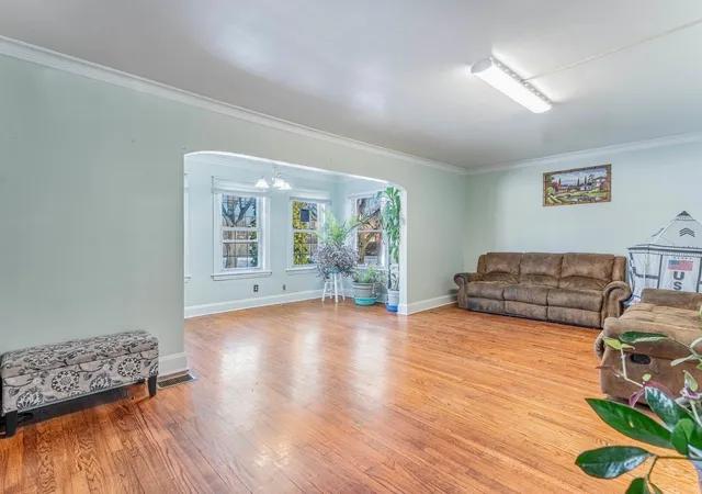 Photo 3 of Single family home for sale at 1333 Willow Ave, Des Plaines, IL 60016 | MLS# 12759822 | Listing updated on 2026-09-21