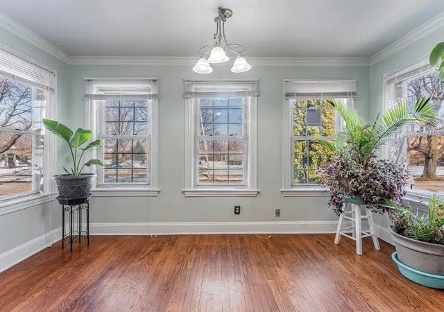 Photo 3 of Single family home for sale at 1333 Willow Ave, Des Plaines, IL 60016 | MLS# 12759822 | Listing updated on 2026-10-06