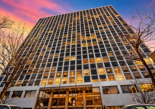 Condo for sale at 4343 N Clarendon Ave #2801, Chicago, IL 60613 | MLS# 12759827