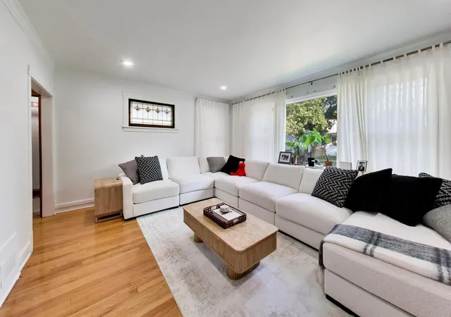Photo 4 of Single family home for sale at 6217 W Grace St, Chicago, IL 60634 | MLS# 12759834 | Listing updated on 2026-09-16