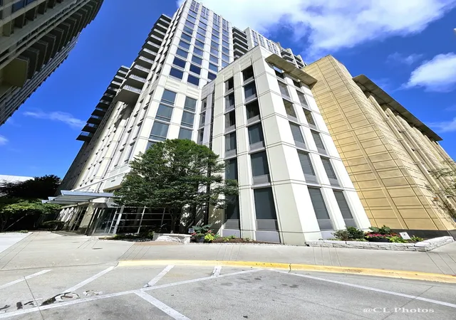 Photo 1 of Condo for sale at 720 N Larrabee St #1104, Chicago, IL 60654 | MLS# 12759850 | Listing updated on 2026-10-01